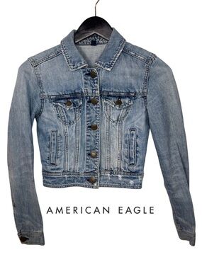 American Eagle Outfitters Light Blue Distressed Denim Jacket Size XS